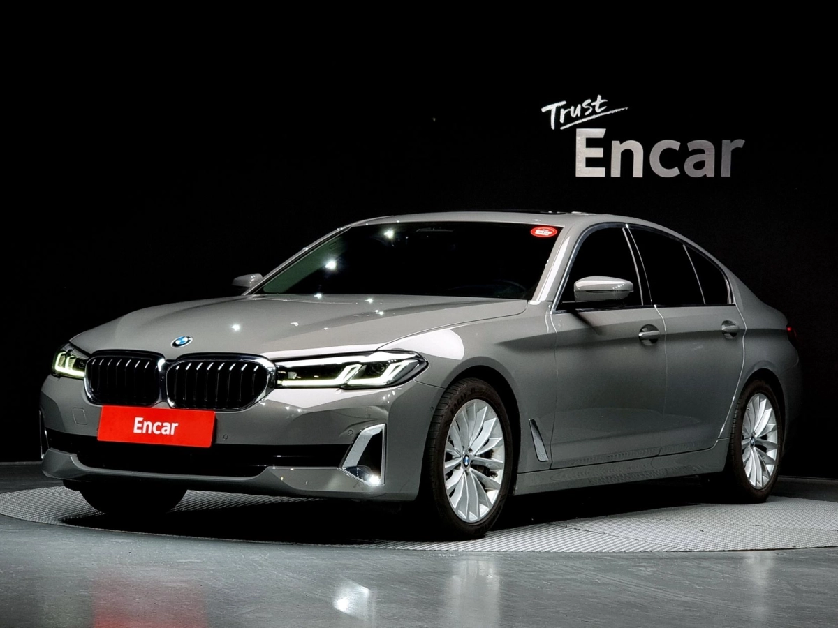 BMW 5-SERIES G30 2022