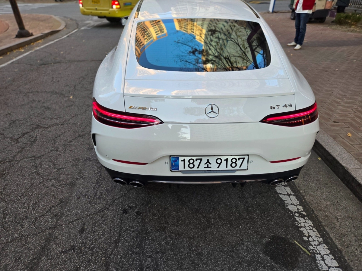 MERCEDES BENZ AMG GT