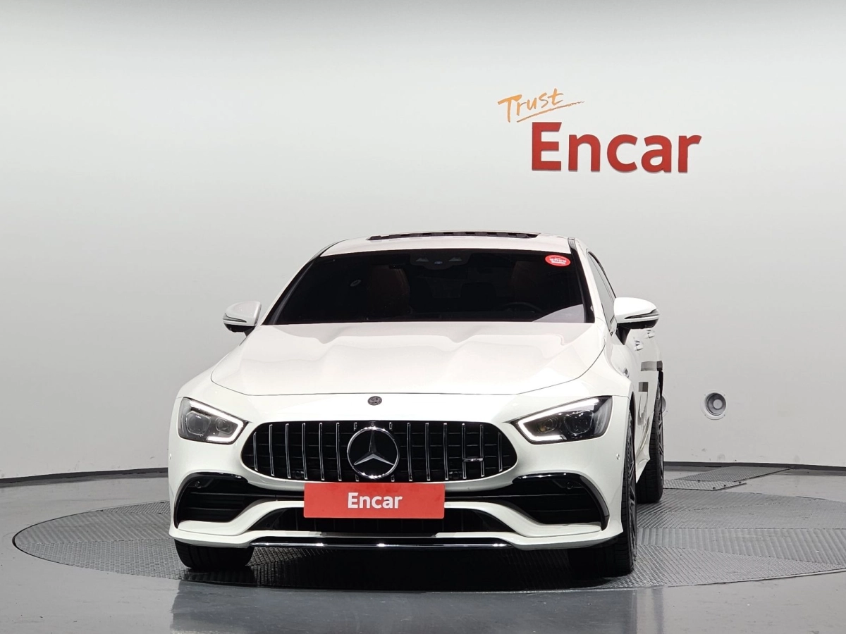 MERCEDES BENZ AMG GT