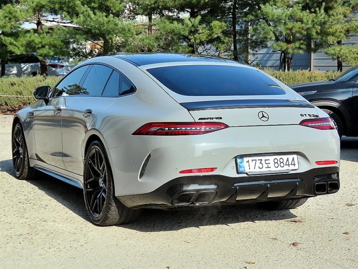 MERCEDES BENZ AMG GT