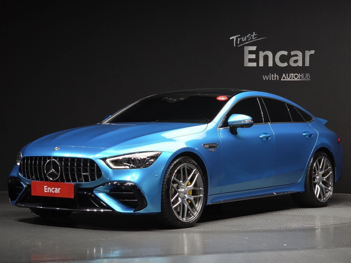 MERCEDES BENZ AMG GT  2023