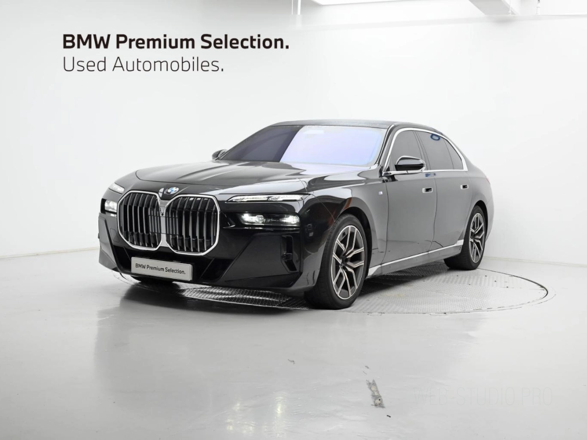 BMW 7-SERIES G70 2023