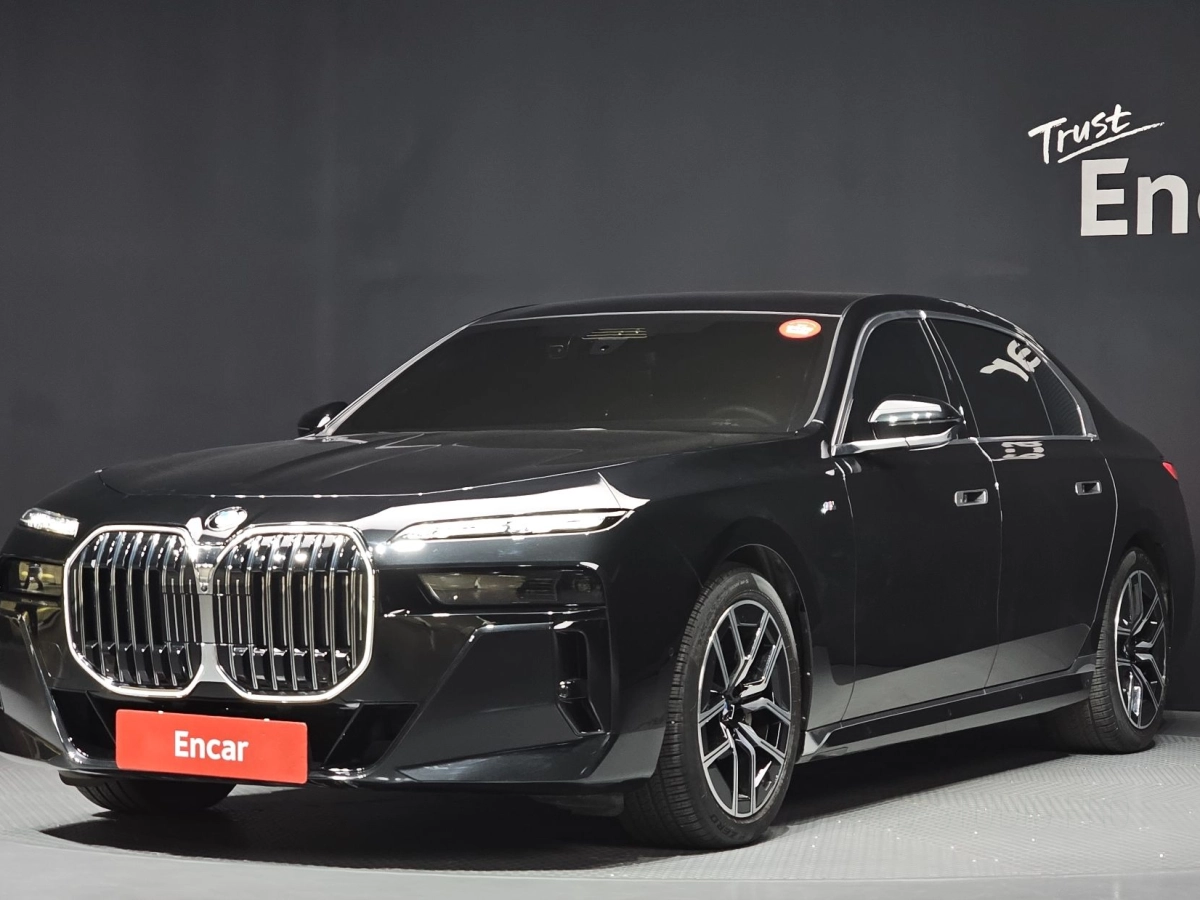 BMW 7-SERIES G70 2023