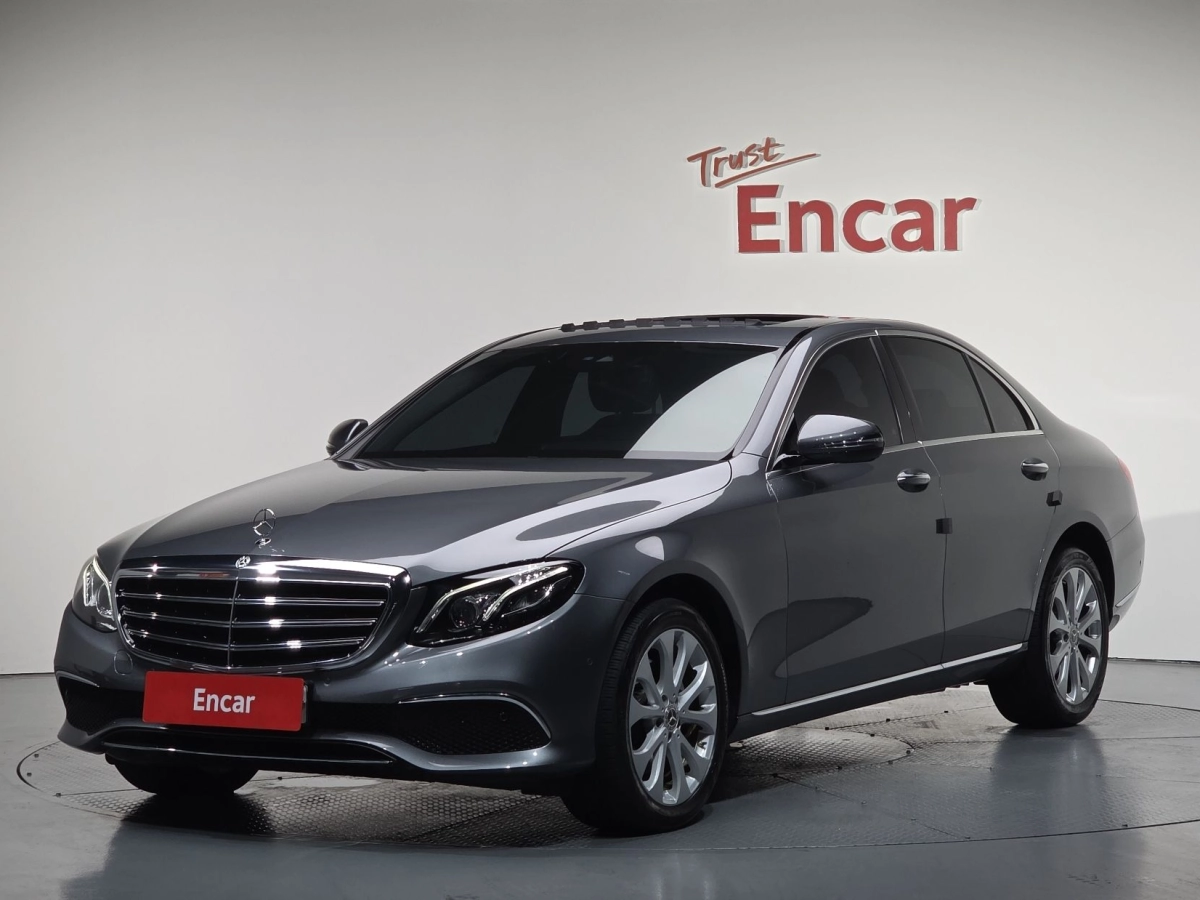 MERCEDES BENZ E-CLASS W213 2019