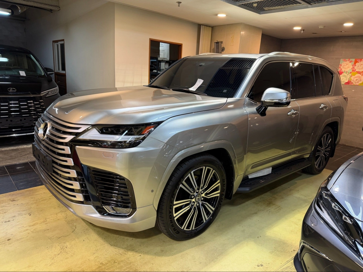 LEXUS LX