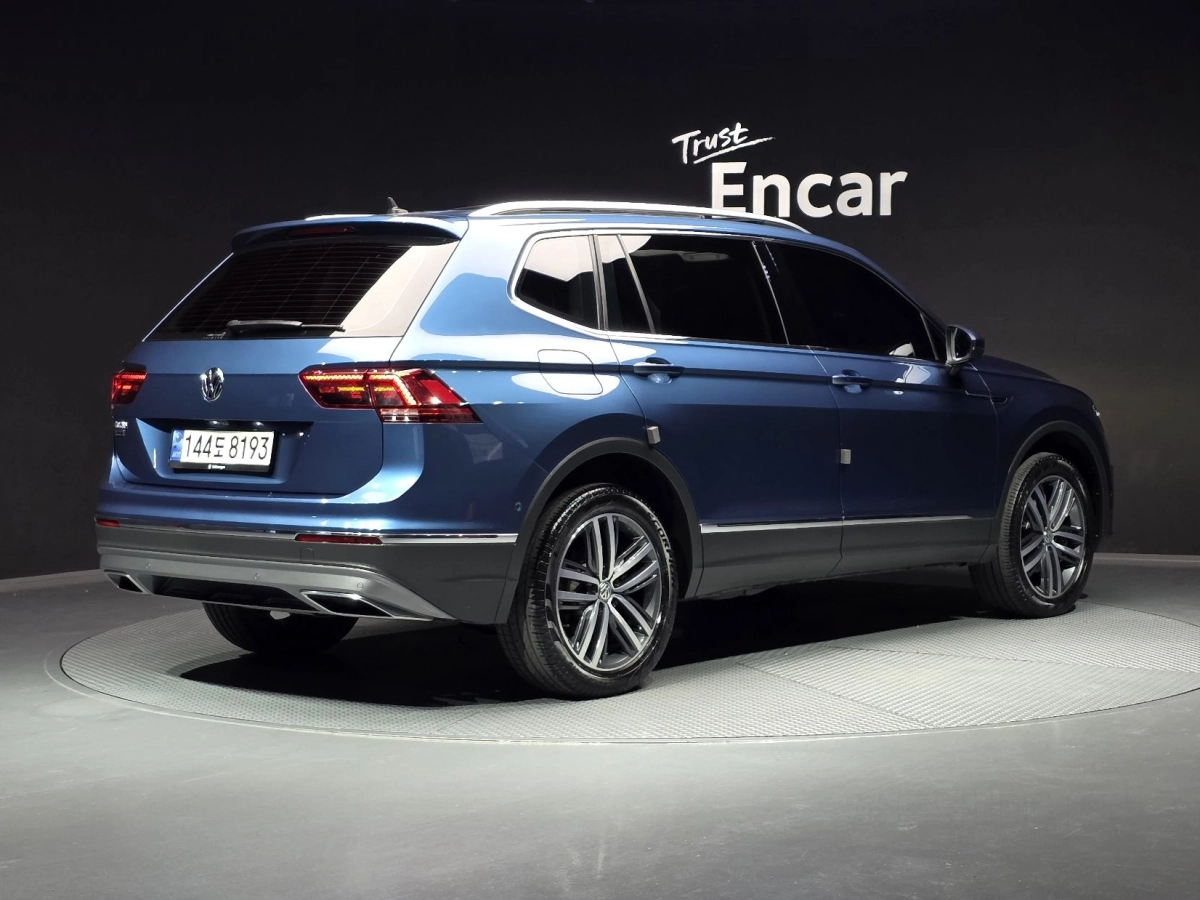 VOLKSWAGEN TIGUAN ALLSPACE