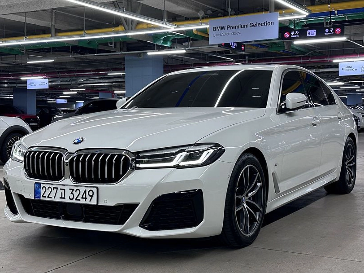 BMW 5-SERIES G30