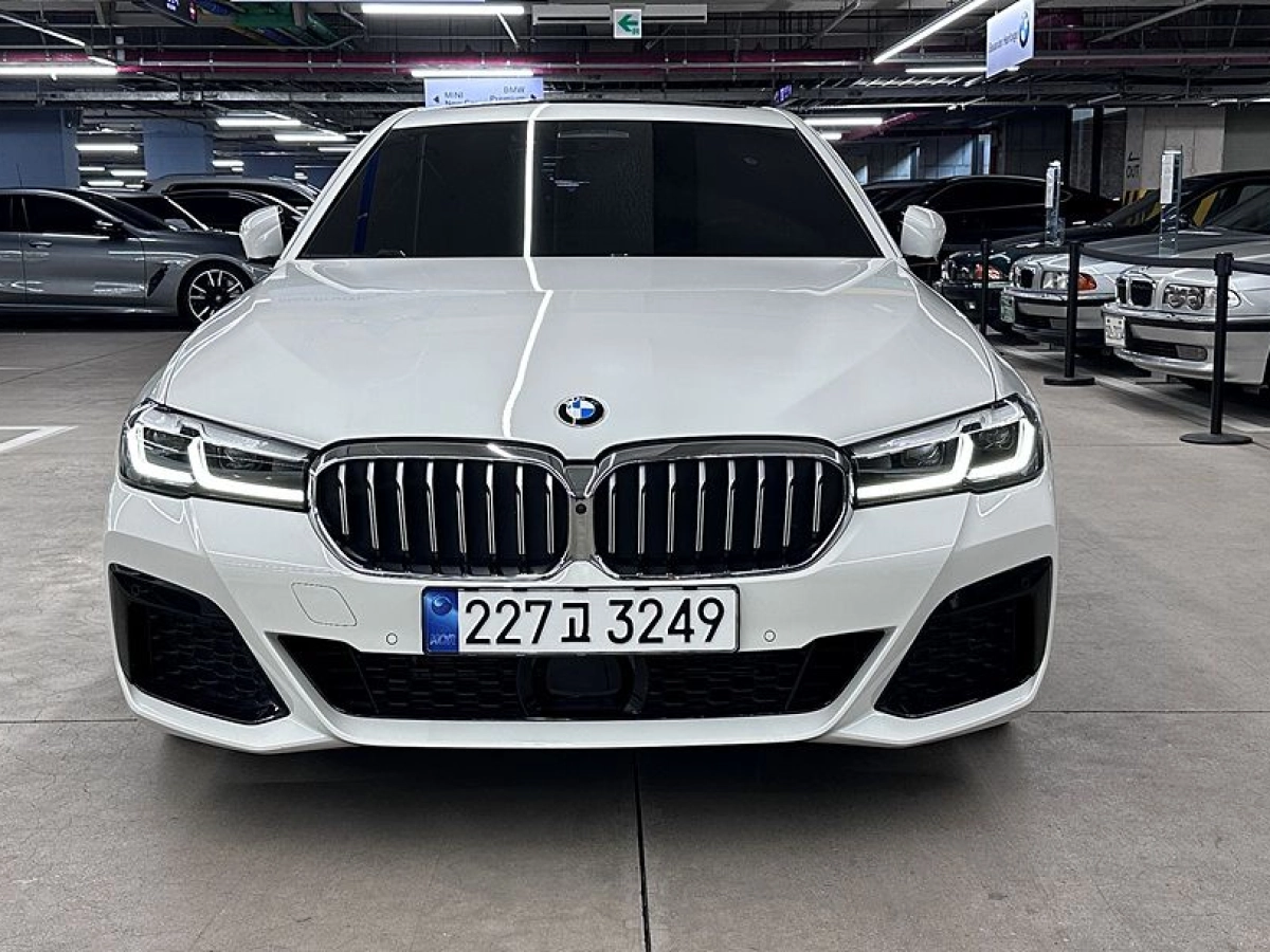 BMW 5-SERIES G30