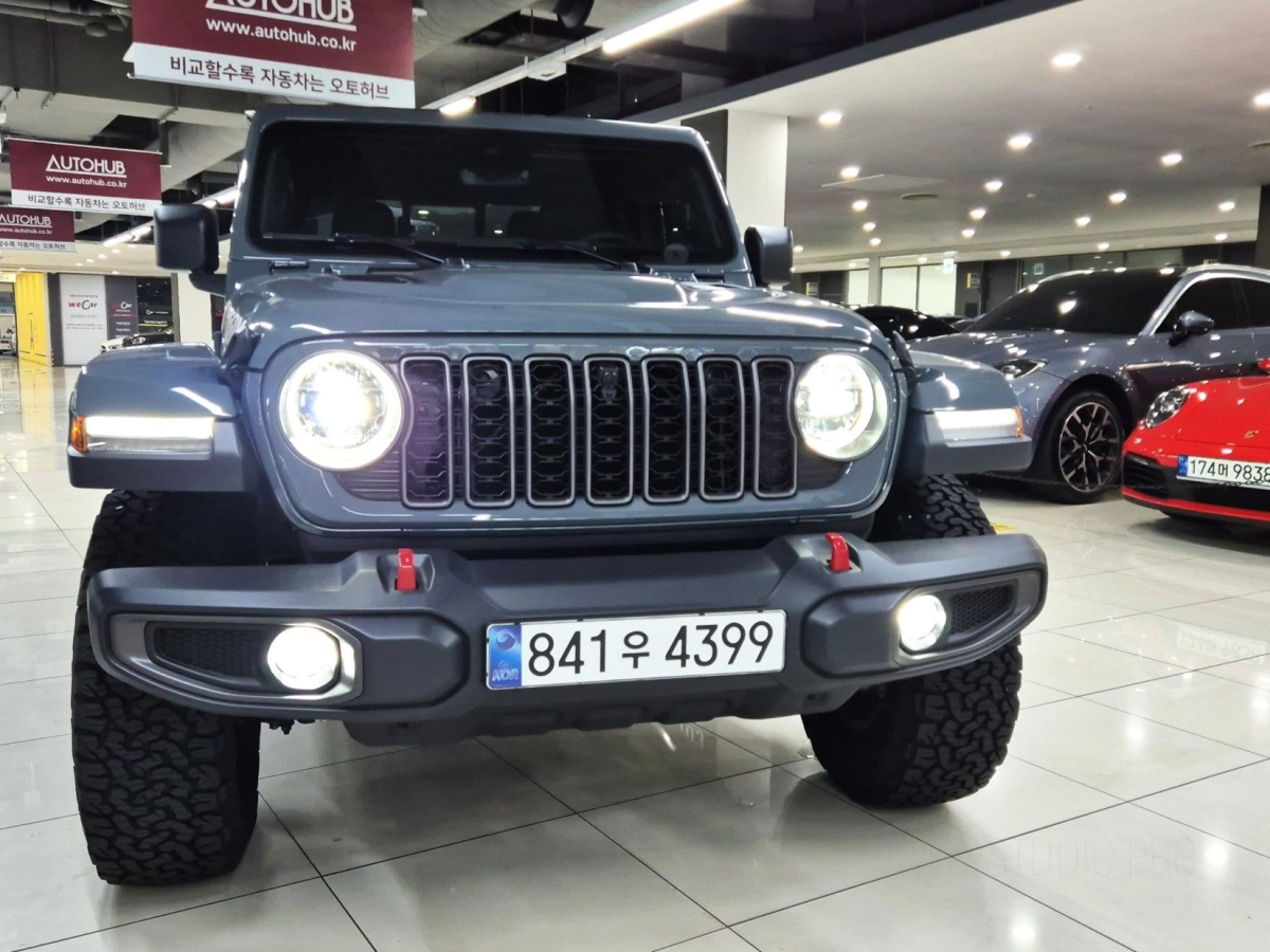 JEEP GLADIATOR JT  2025