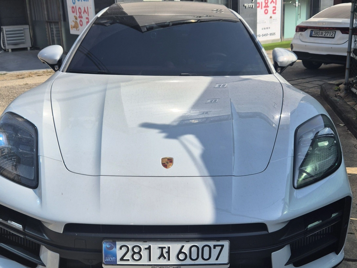 PORSCHE PANAMERA 972  2024