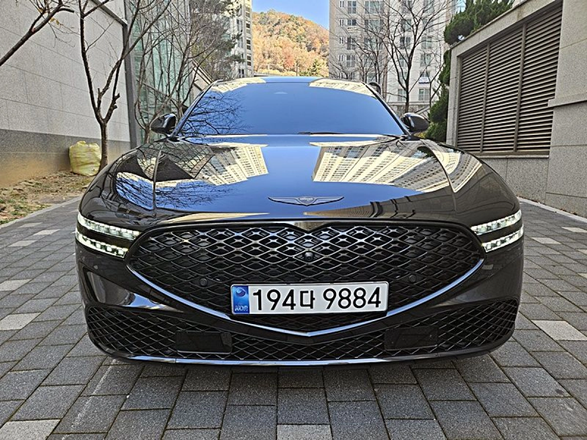 GENESIS G90 RS4  2025