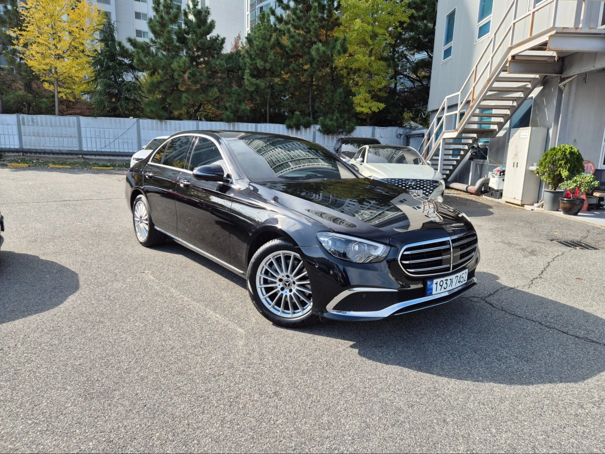 MERCEDES BENZ E-CLASS W213 2023