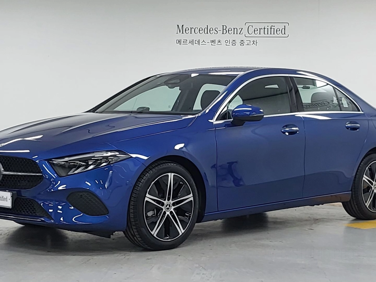 MERCEDES BENZ A-CLASS W177