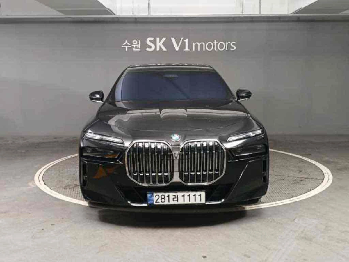 BMW 7-SERIES G70 2024