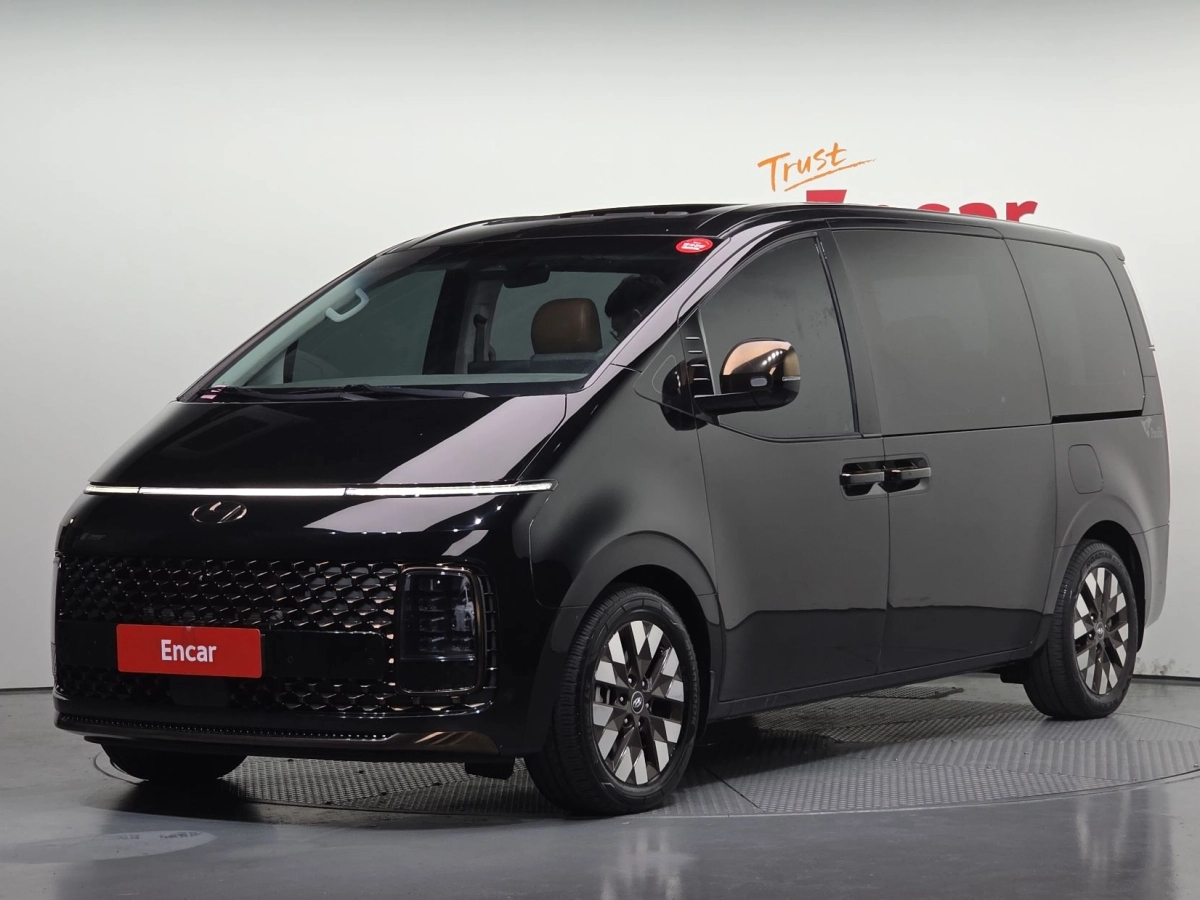 HYUNDAI STARIA 2023