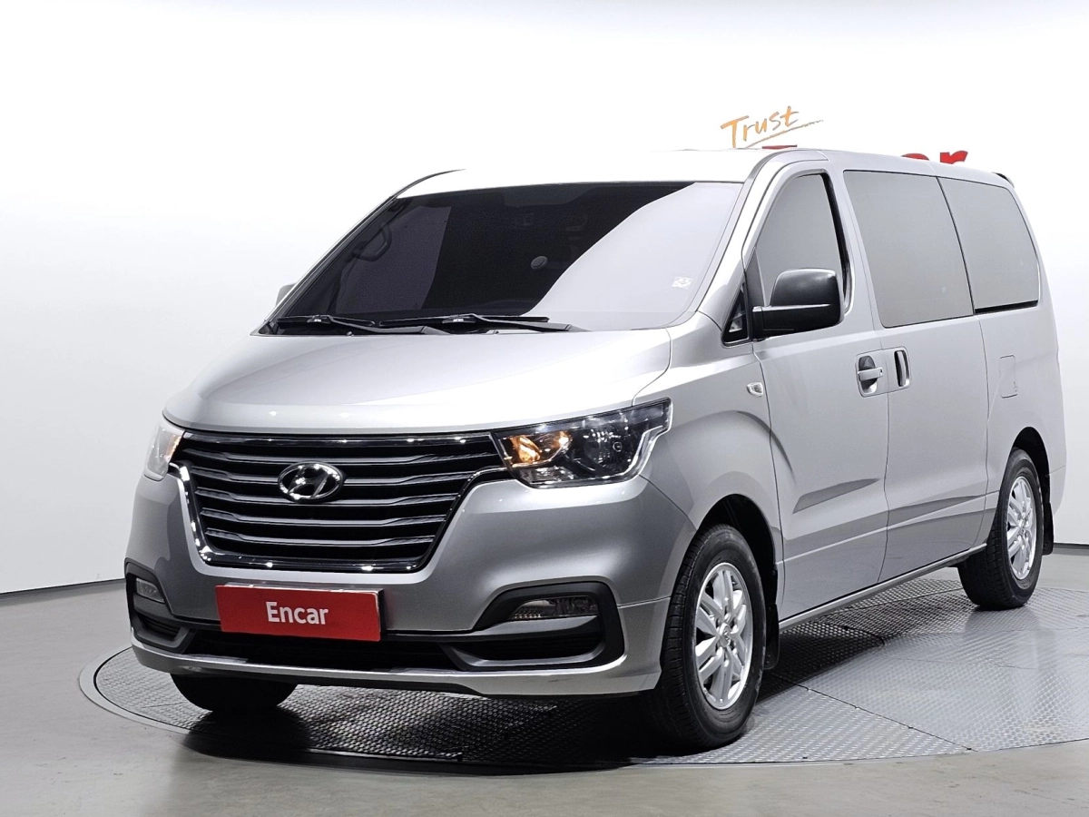HYUNDAI STAREX GRAND  2021