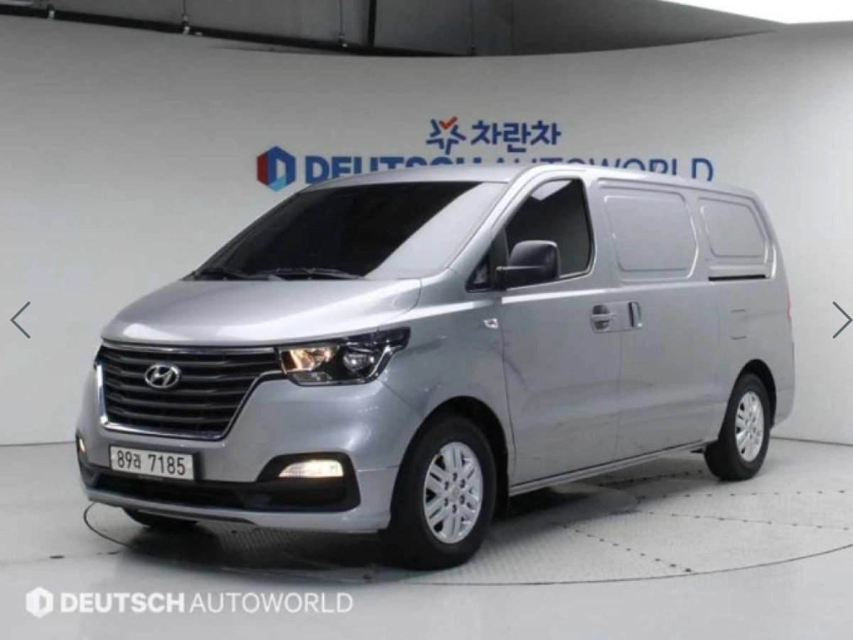 HYUNDAI STAREX GRAND  2021
