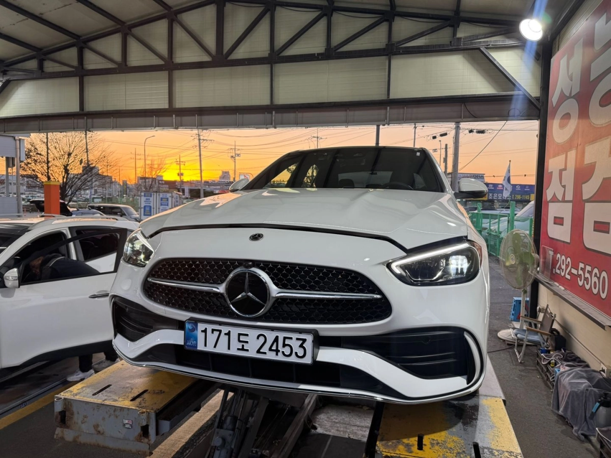 MERCEDES BENZ C-CLASS W206  2025