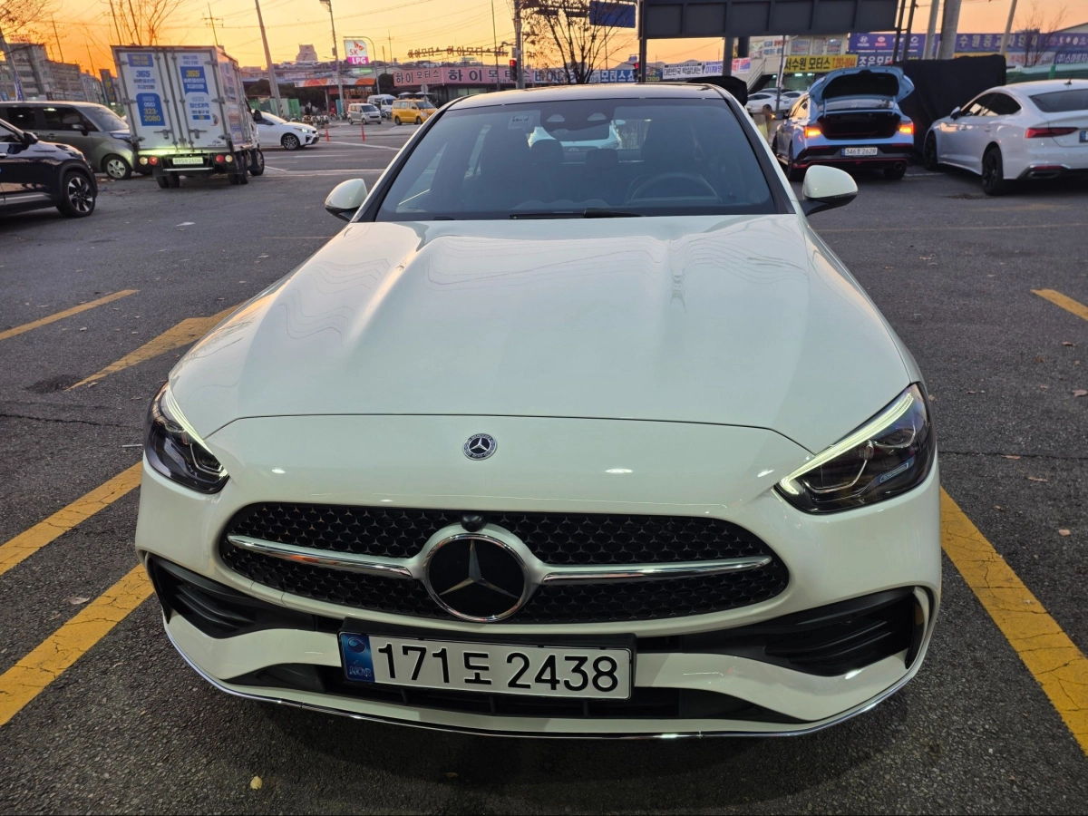 MERCEDES BENZ C-CLASS W206  2025
