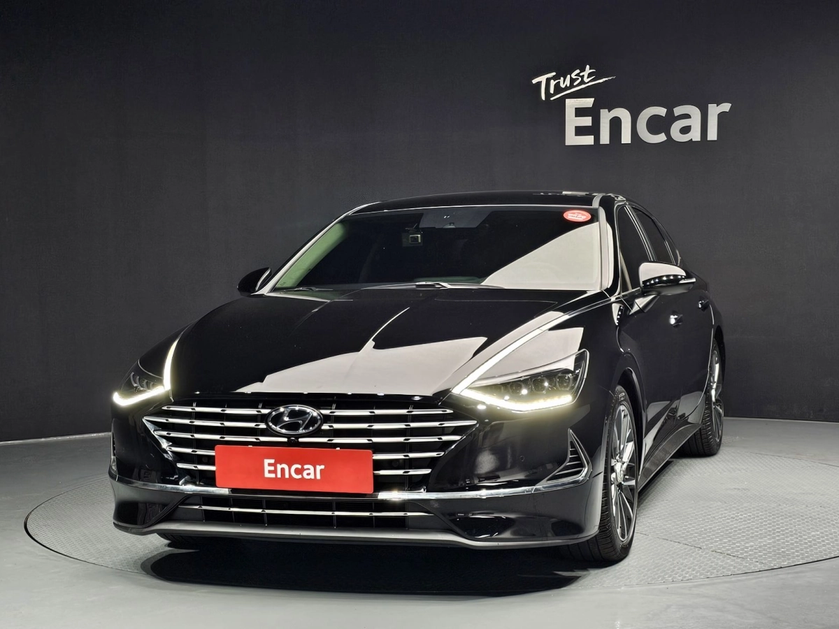 HYUNDAI SONATA HYBRID DN8