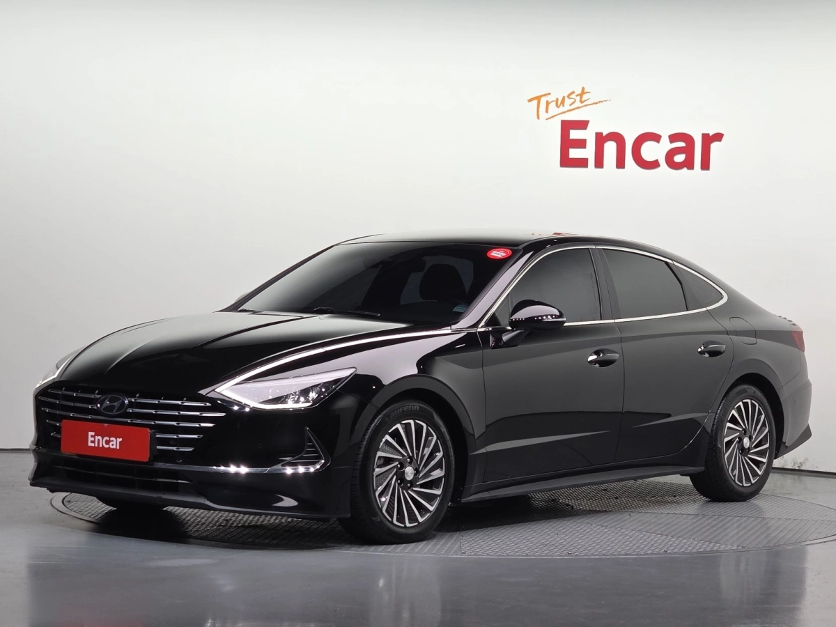 HYUNDAI SONATA HYBRID DN8
