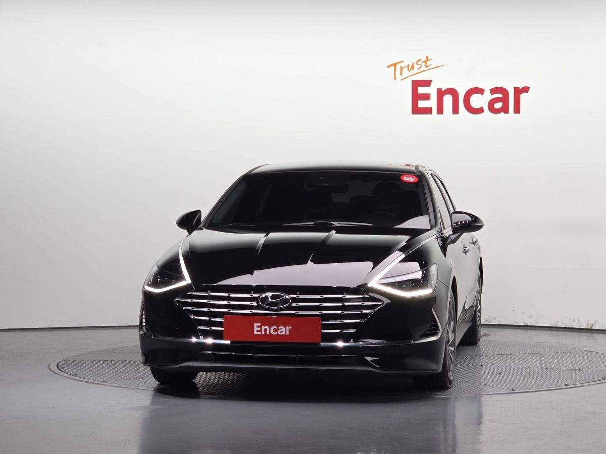 HYUNDAI SONATA HYBRID DN8