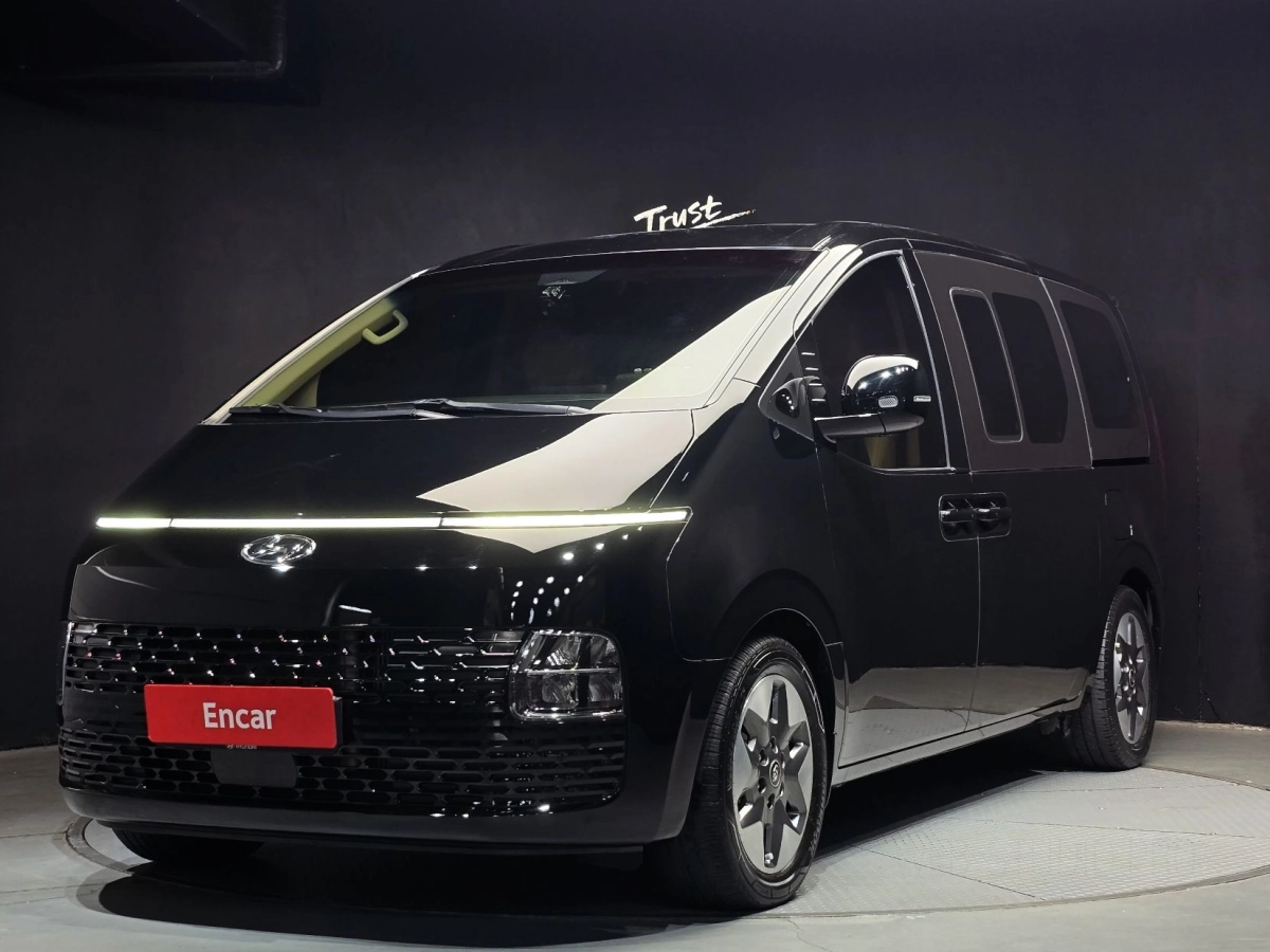 HYUNDAI STARIA 2021