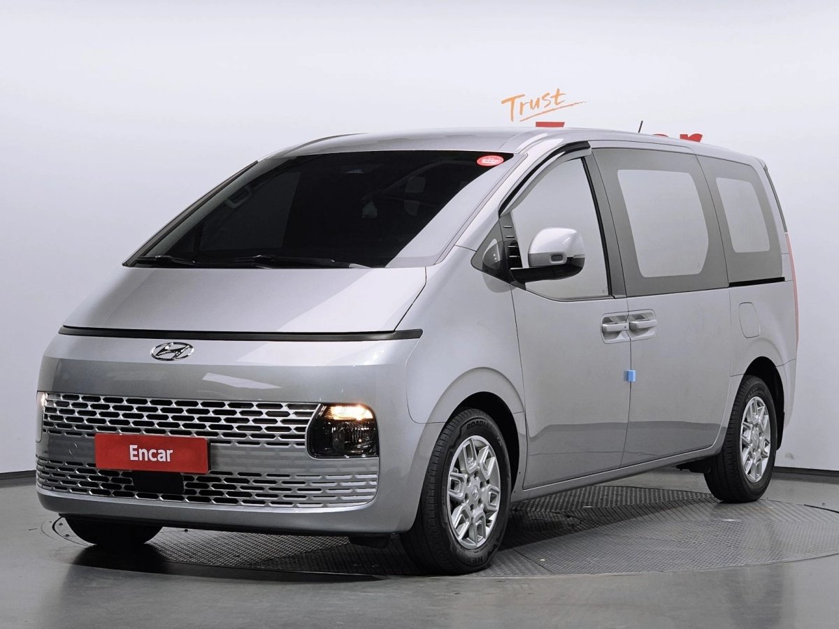 HYUNDAI STARIA 2022