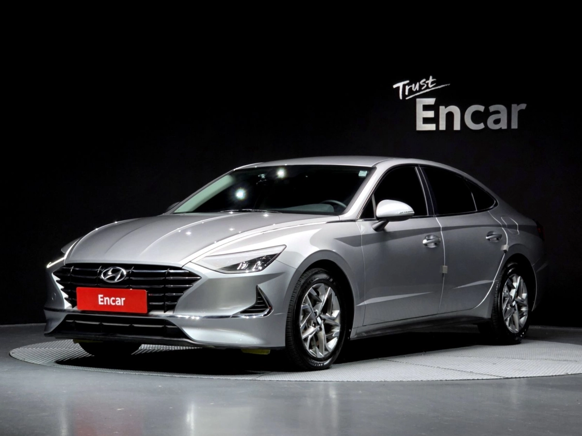 HYUNDAI SONATA DN8