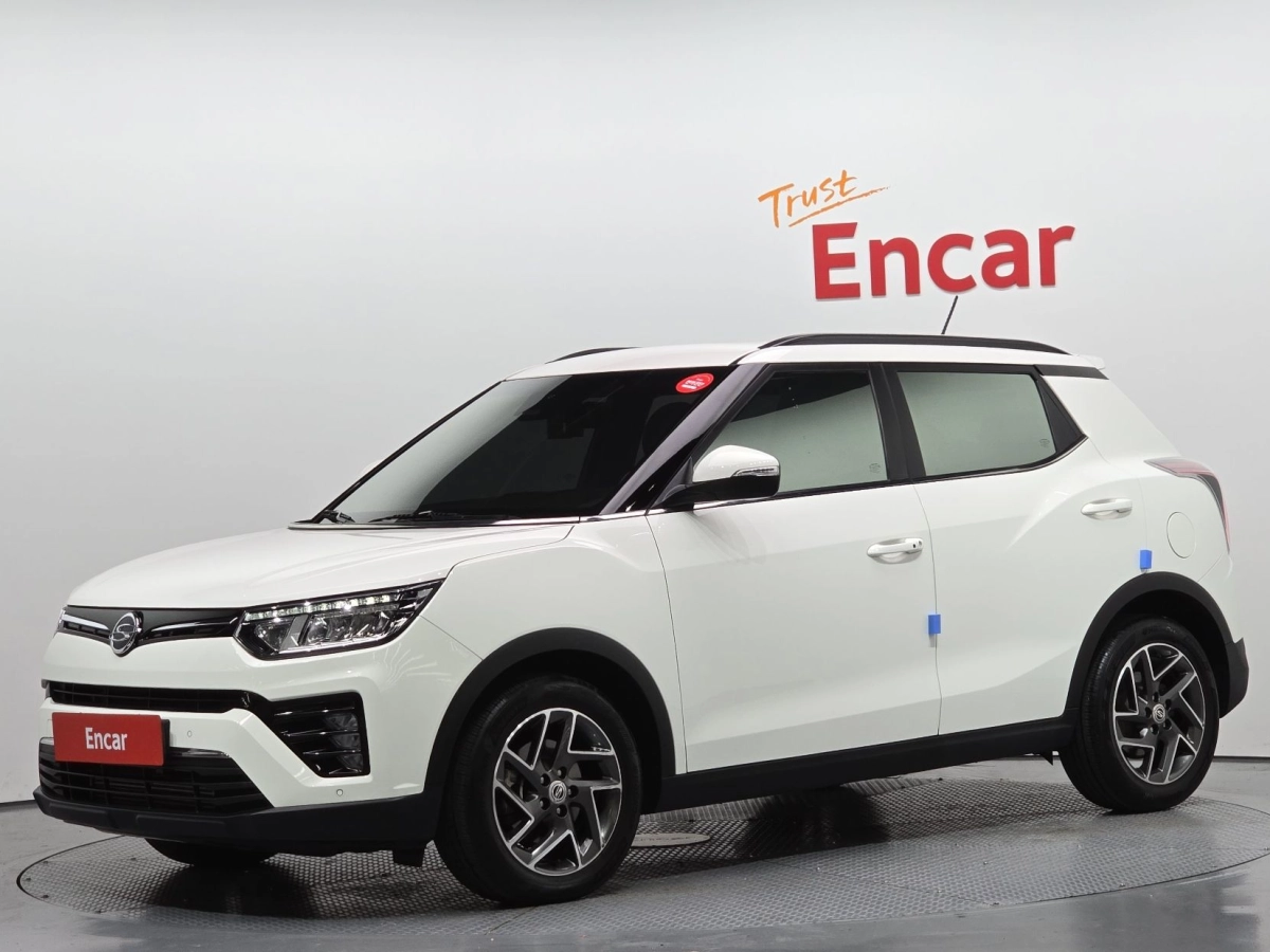 SSANGYONG TIVOLI VERY NEW