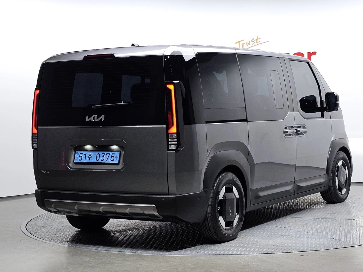 KIA PV5