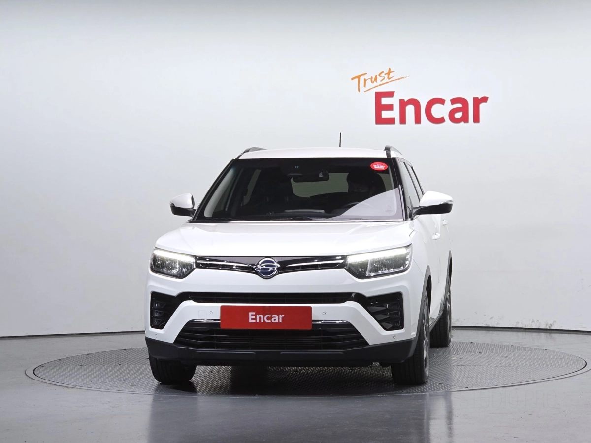SSANGYONG TIVOLI VERY NEW