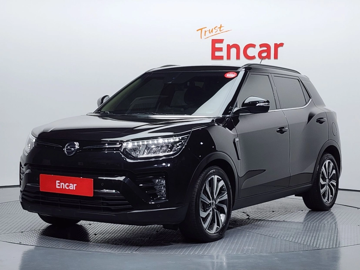 SSANGYONG TIVOLI VERY NEW