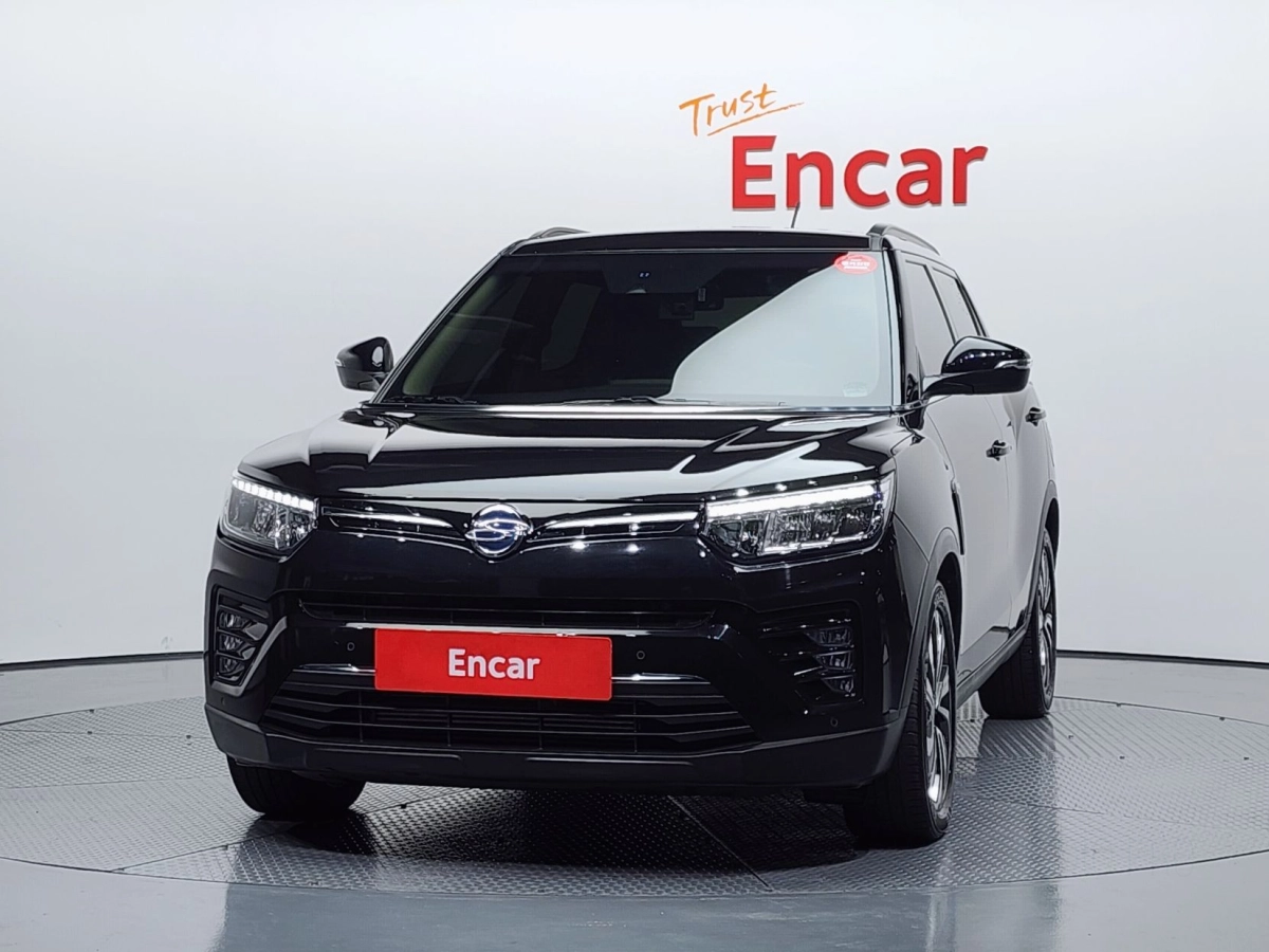 SSANGYONG TIVOLI VERY NEW