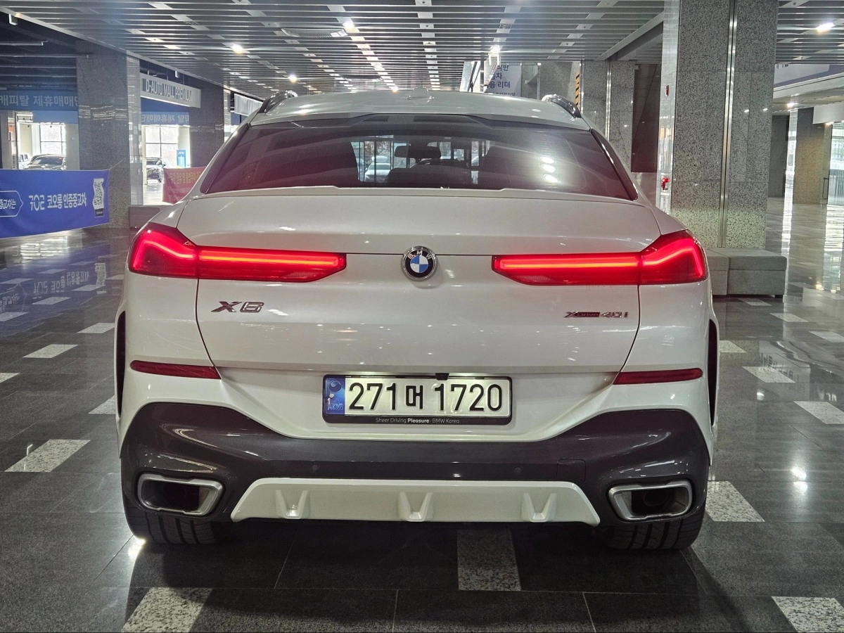 BMW X6 G06