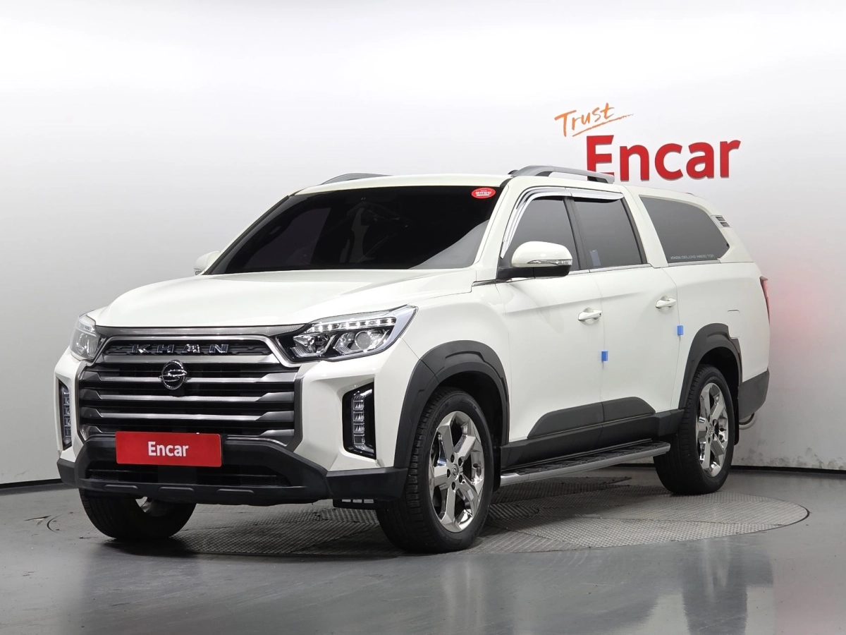 SSANGYONG REXTON SPORTS CAR