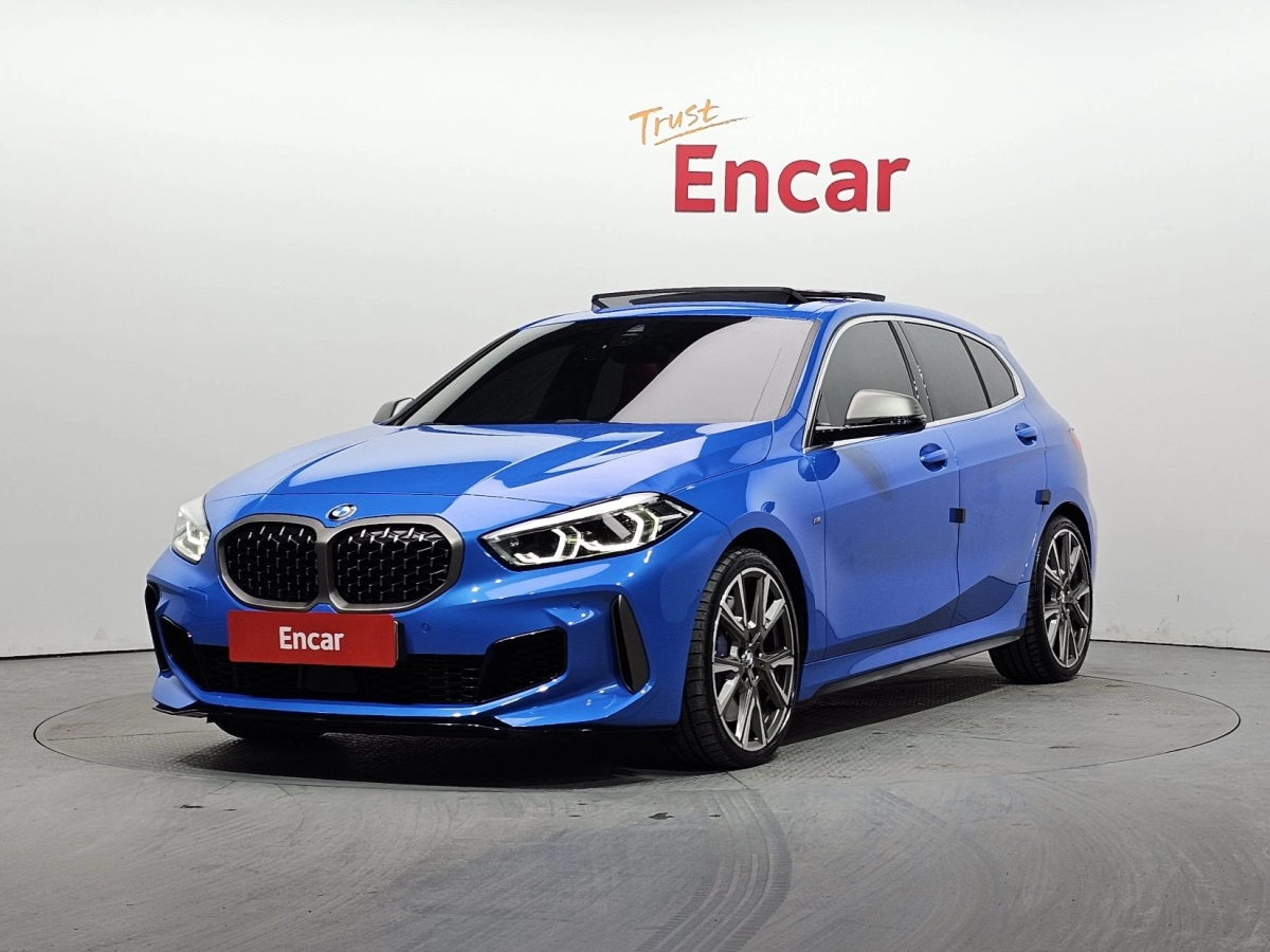BMW 1-SERIES F40