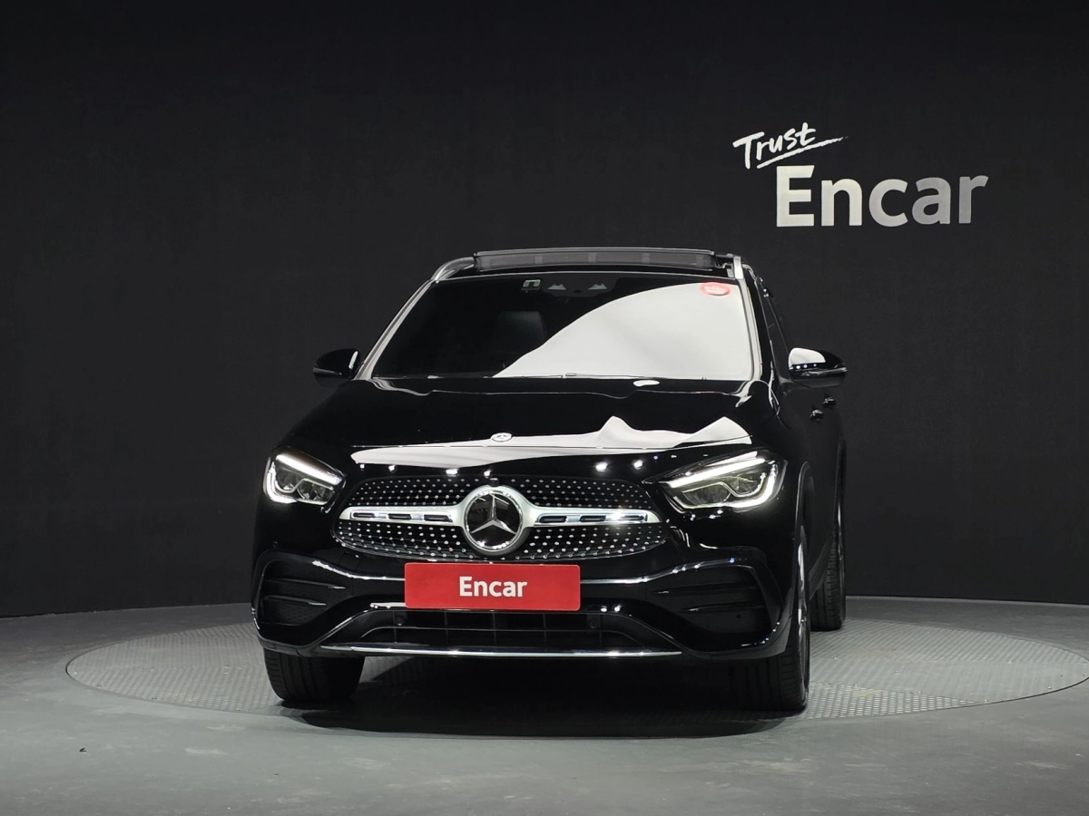 MERCEDES BENZ GLA-CLASS H247