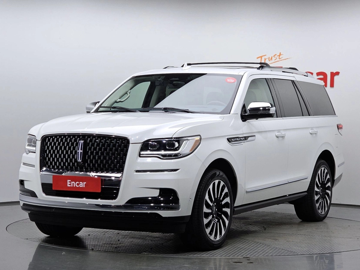 LINCOLN NAVIGATOR  2023