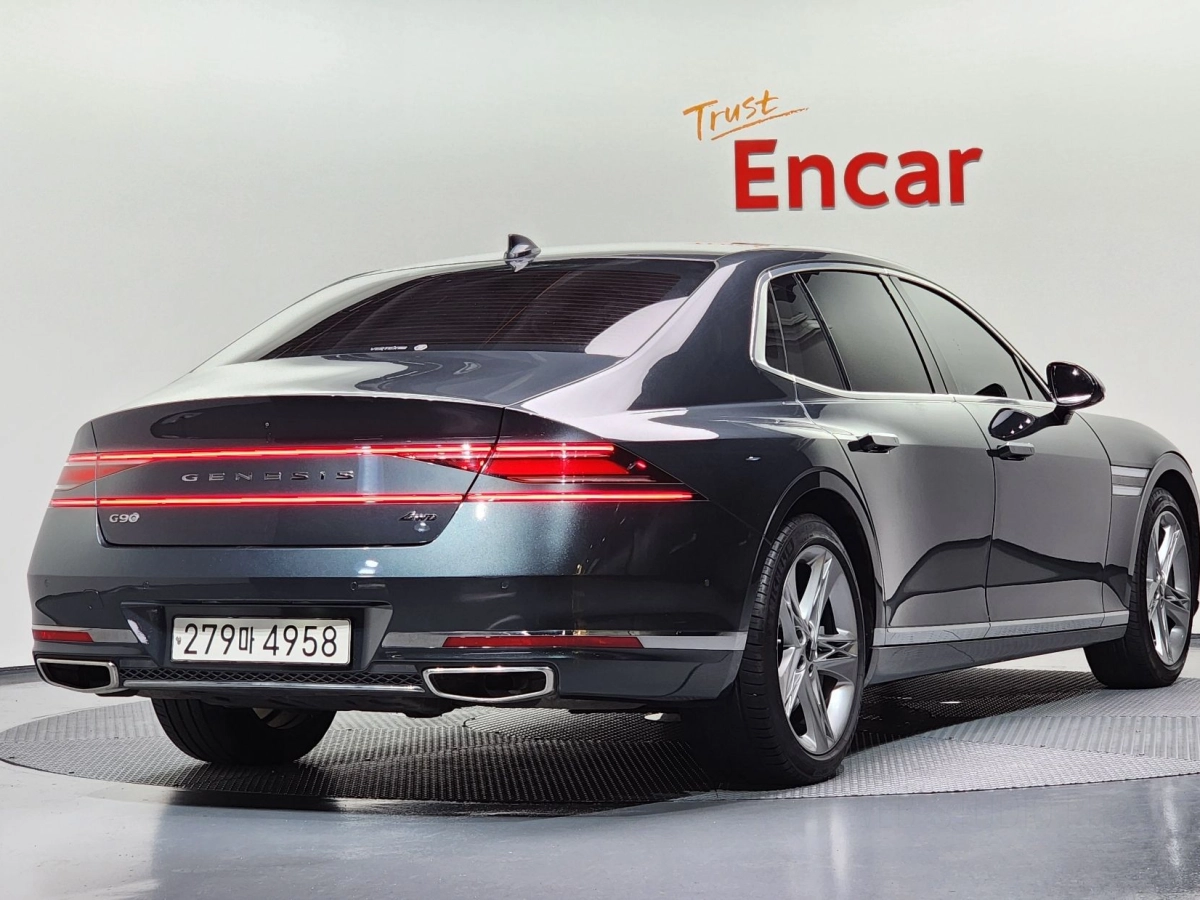 GENESIS G90 RS4
