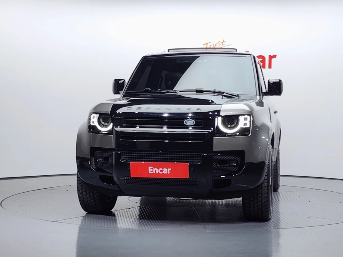 LAND ROVER DEFENDER L663