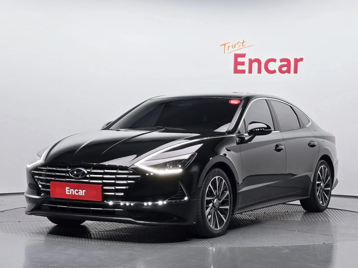 HYUNDAI SONATA HYBRID DN8