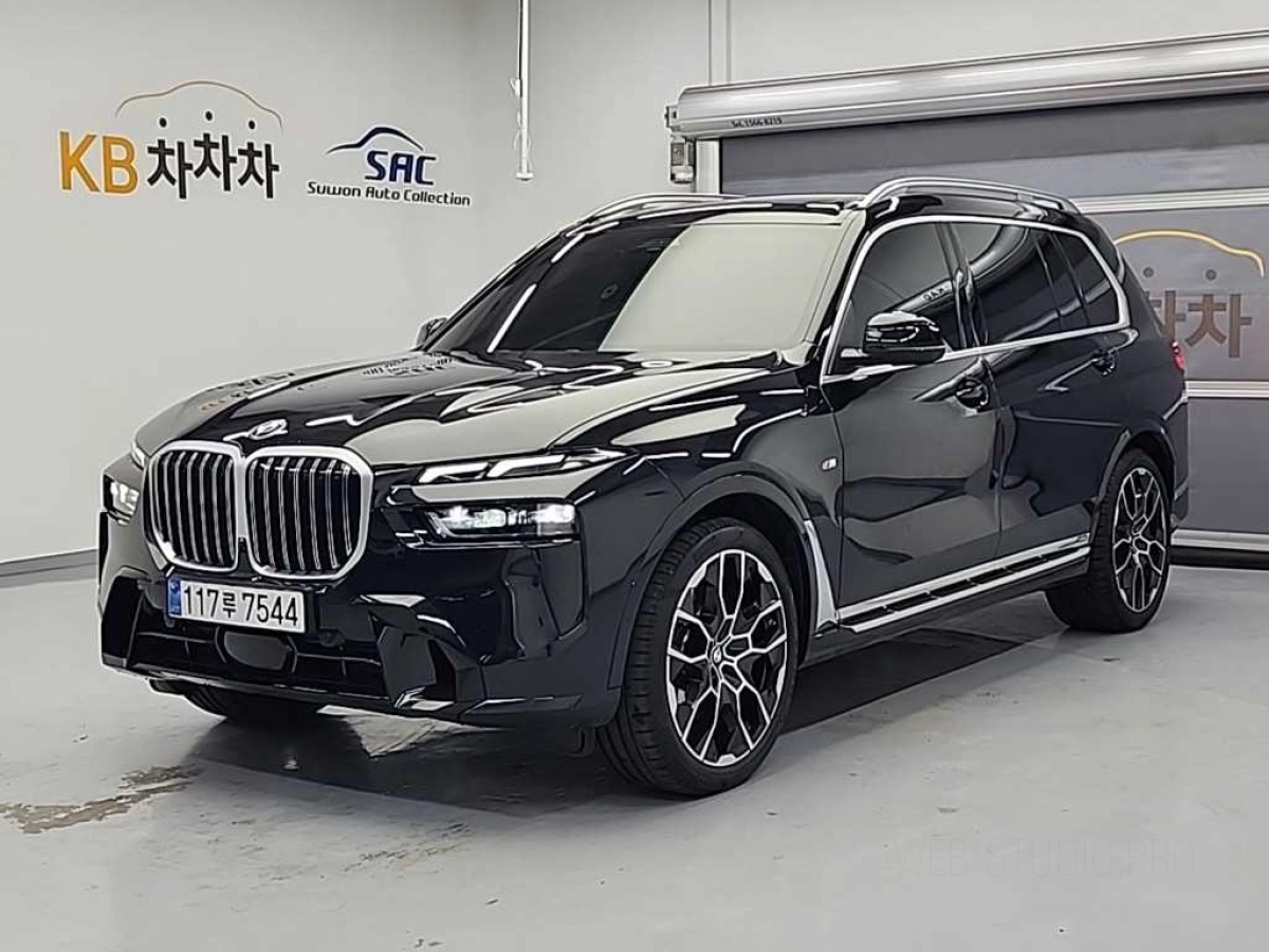 BMW X7 G07 2025