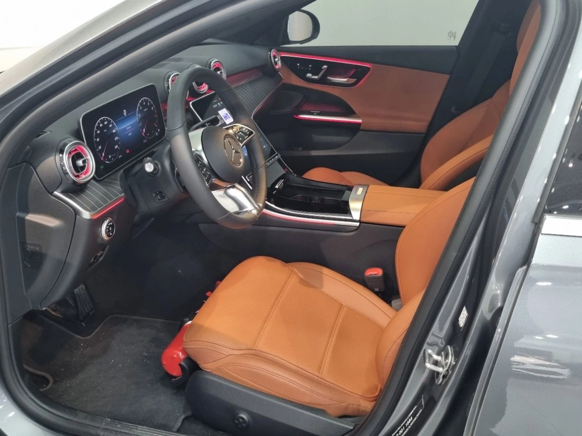 MERCEDES BENZ C-CLASS W206  2025