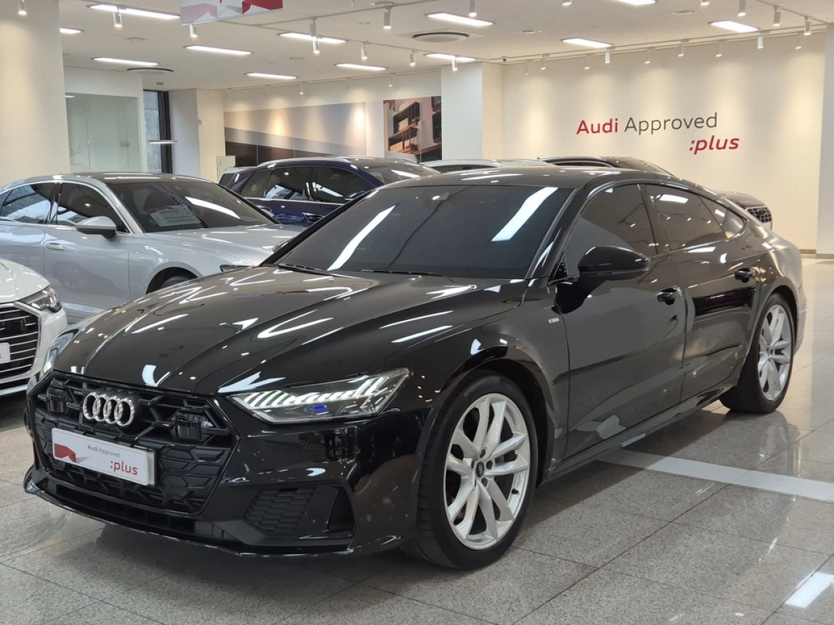 AUDI A7 4K 2024