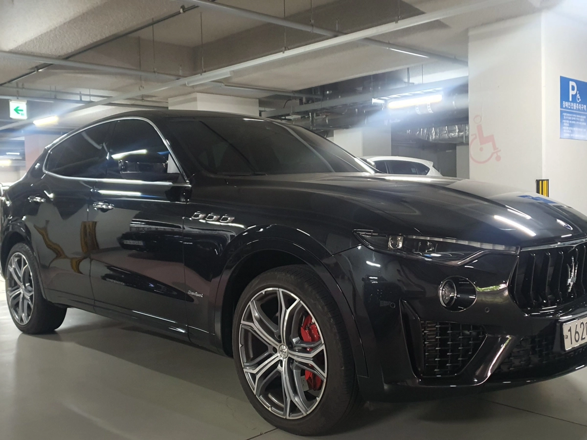 MASERATI LEVANTE