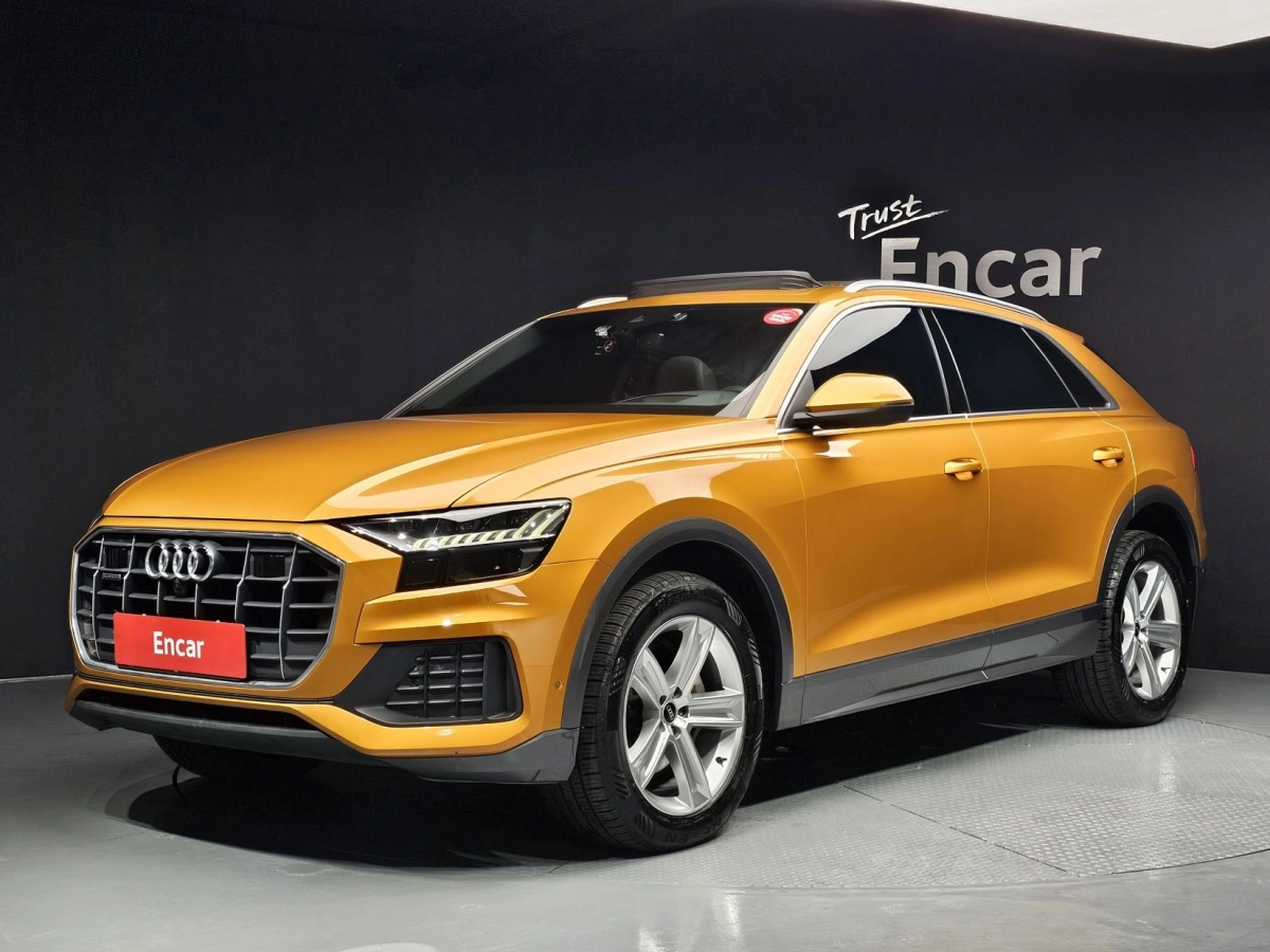 AUDI Q8 4M  2021
