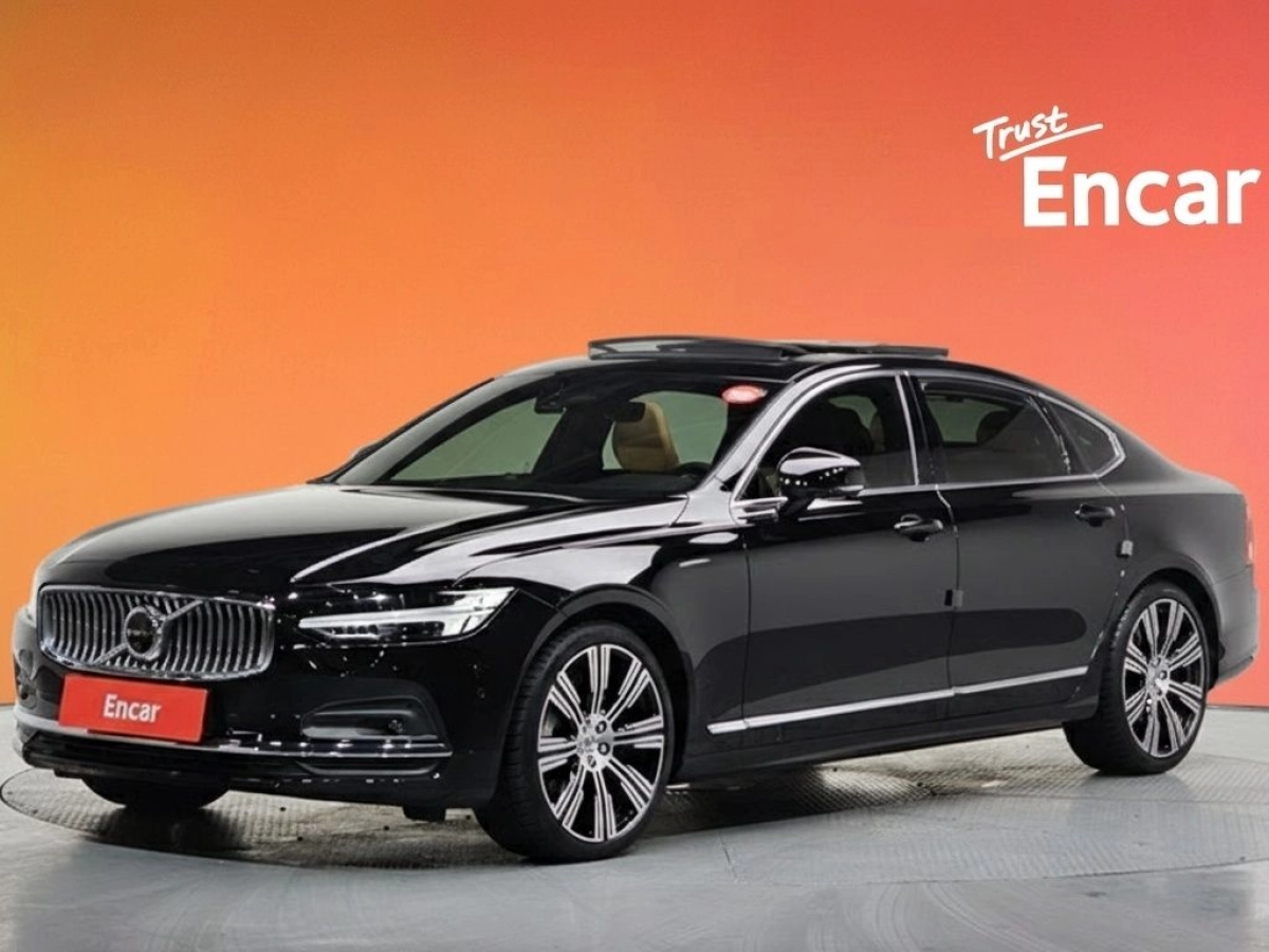 VOLVO S90