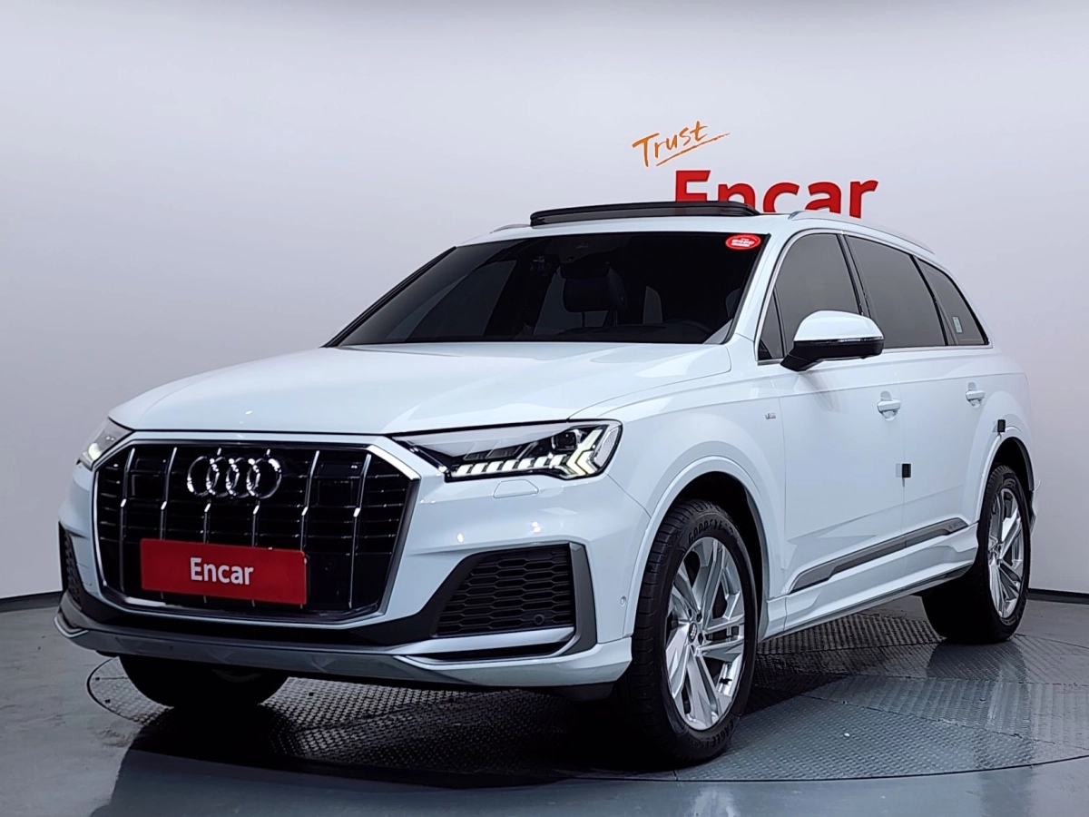 AUDI Q7 4M