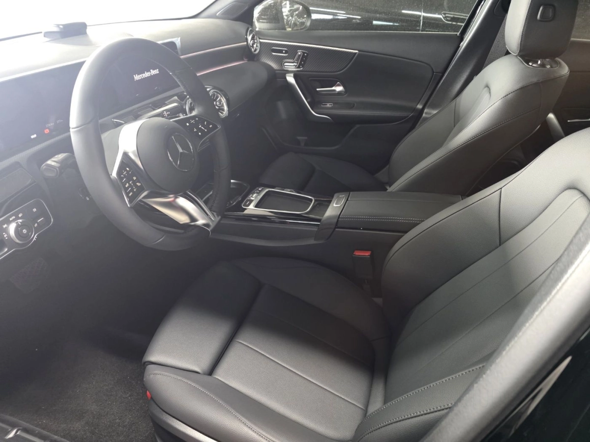 MERCEDES BENZ A-CLASS W177